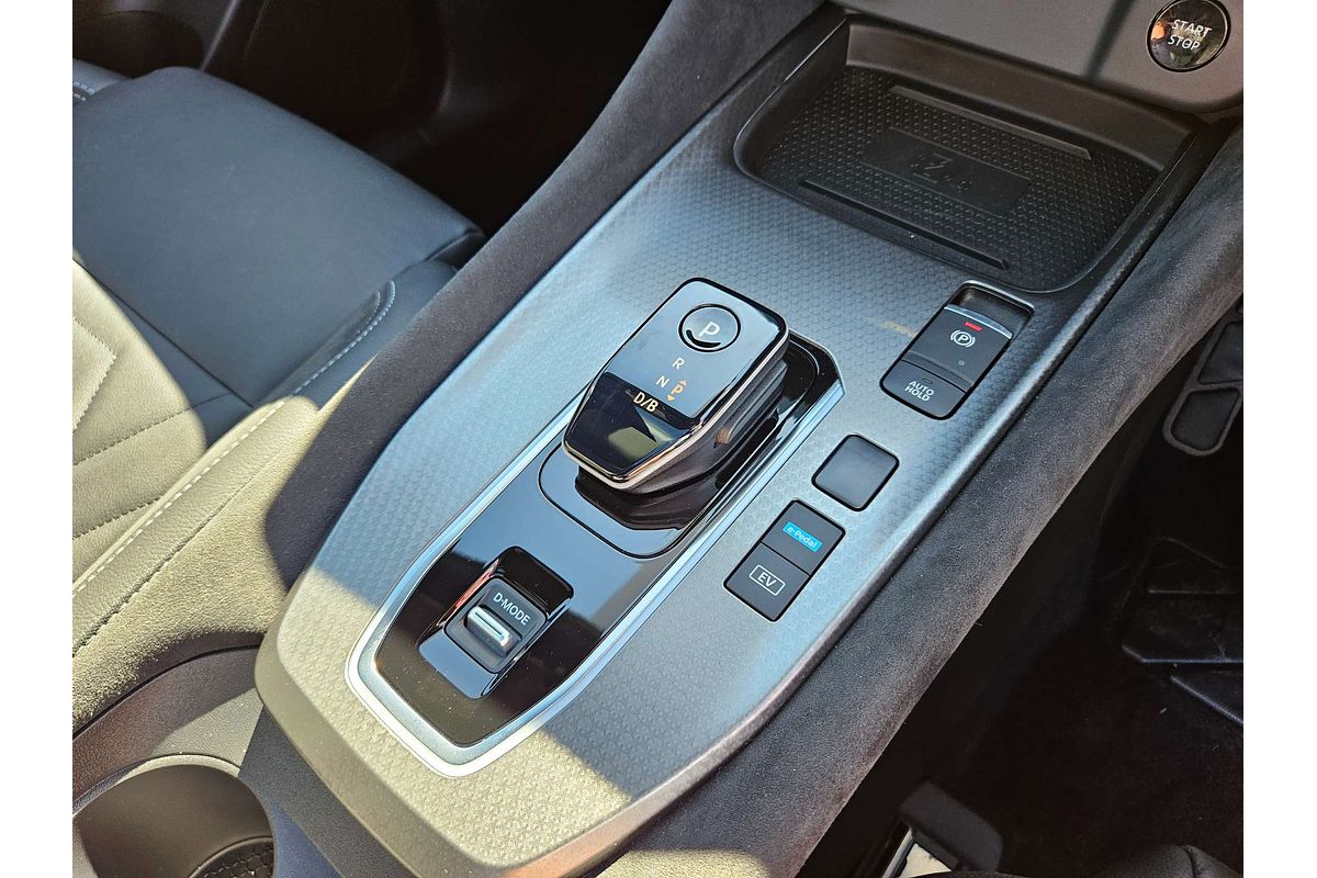 2025 Nissan QASHQAI N-DESIGN e-POWER J12