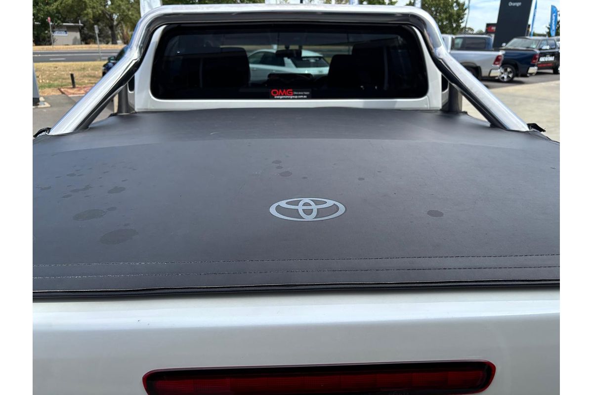 2017 Toyota Hilux SR5 GUN126R 4X4