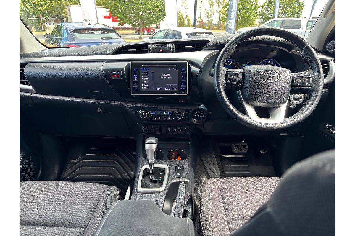 2017 Toyota Hilux SR5 GUN126R 4X4