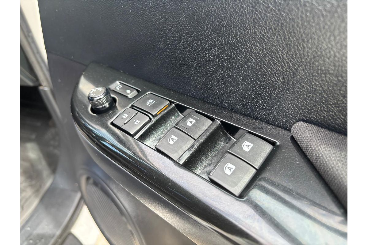2017 Toyota Hilux SR5 GUN126R 4X4