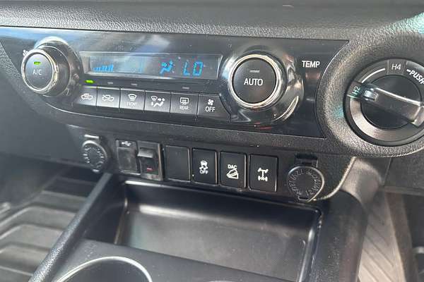 2017 Toyota Hilux SR5 GUN126R 4X4