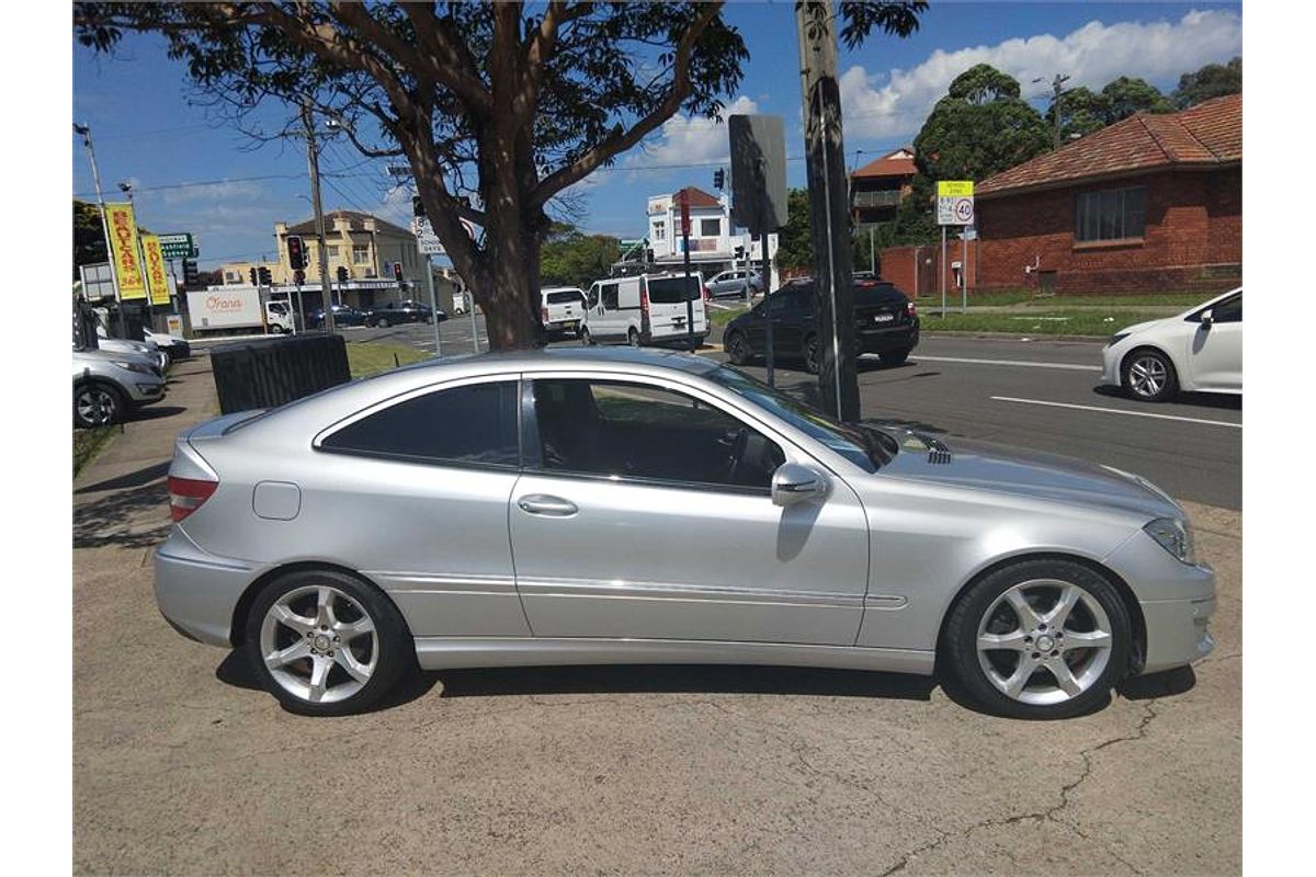 2010 Mercedes-Benz CLC-Class CLC200 Kompressor CL203