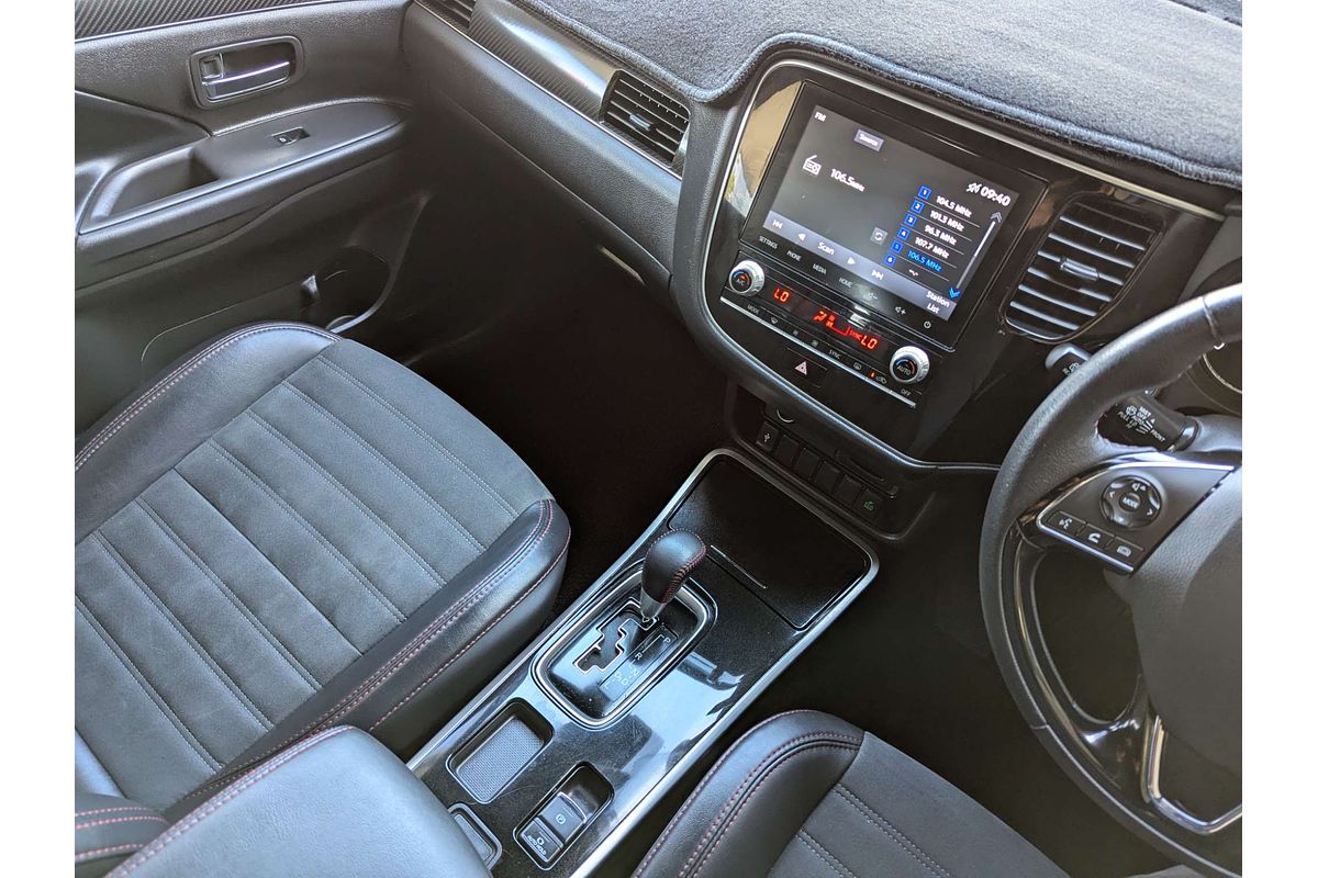 2019 Mitsubishi Outlander Black Edition ZL
