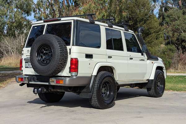 2021 Toyota Landcruiser GXL VDJ76R