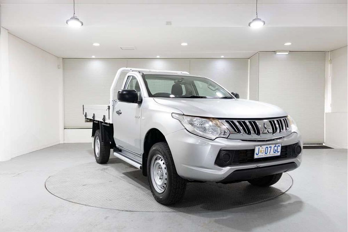 2016 MITSUBISHI TRITON GLX MAN C/CHAS DT4 DIESEL