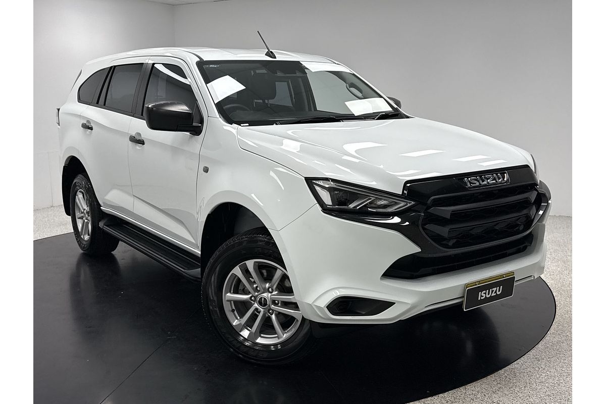 2022 Isuzu MU-X LS-M