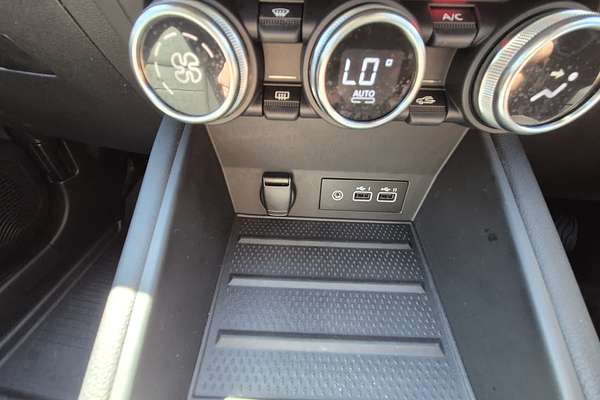 2023 Renault Captur Intens XJB
