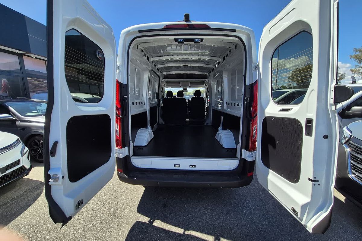 2024 LDV Deliver 9 MWB Mid Roof
