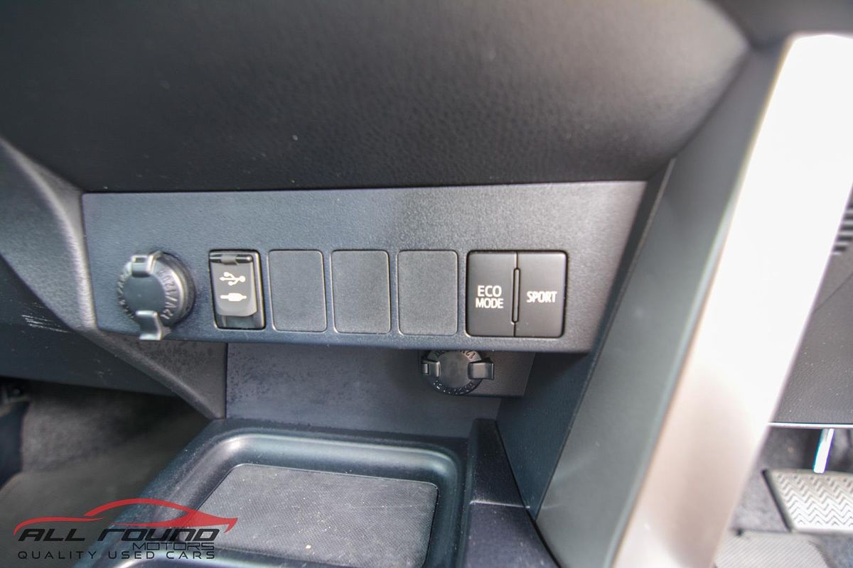 2017 Toyota RAV4 GX ASA44R