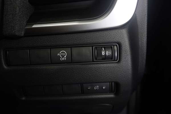 2025 Nissan QASHQAI ST-L J12