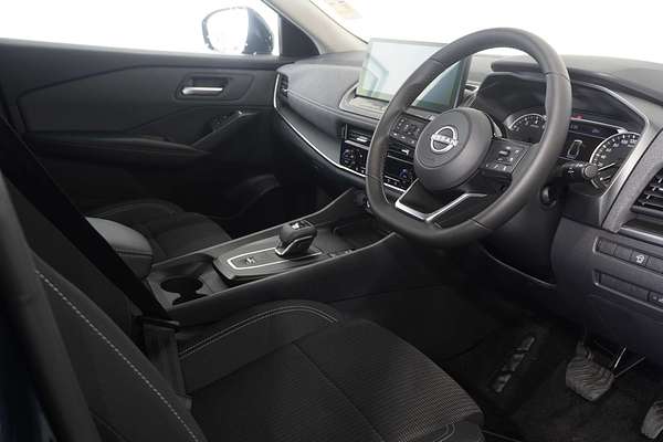 2025 Nissan QASHQAI ST-L J12
