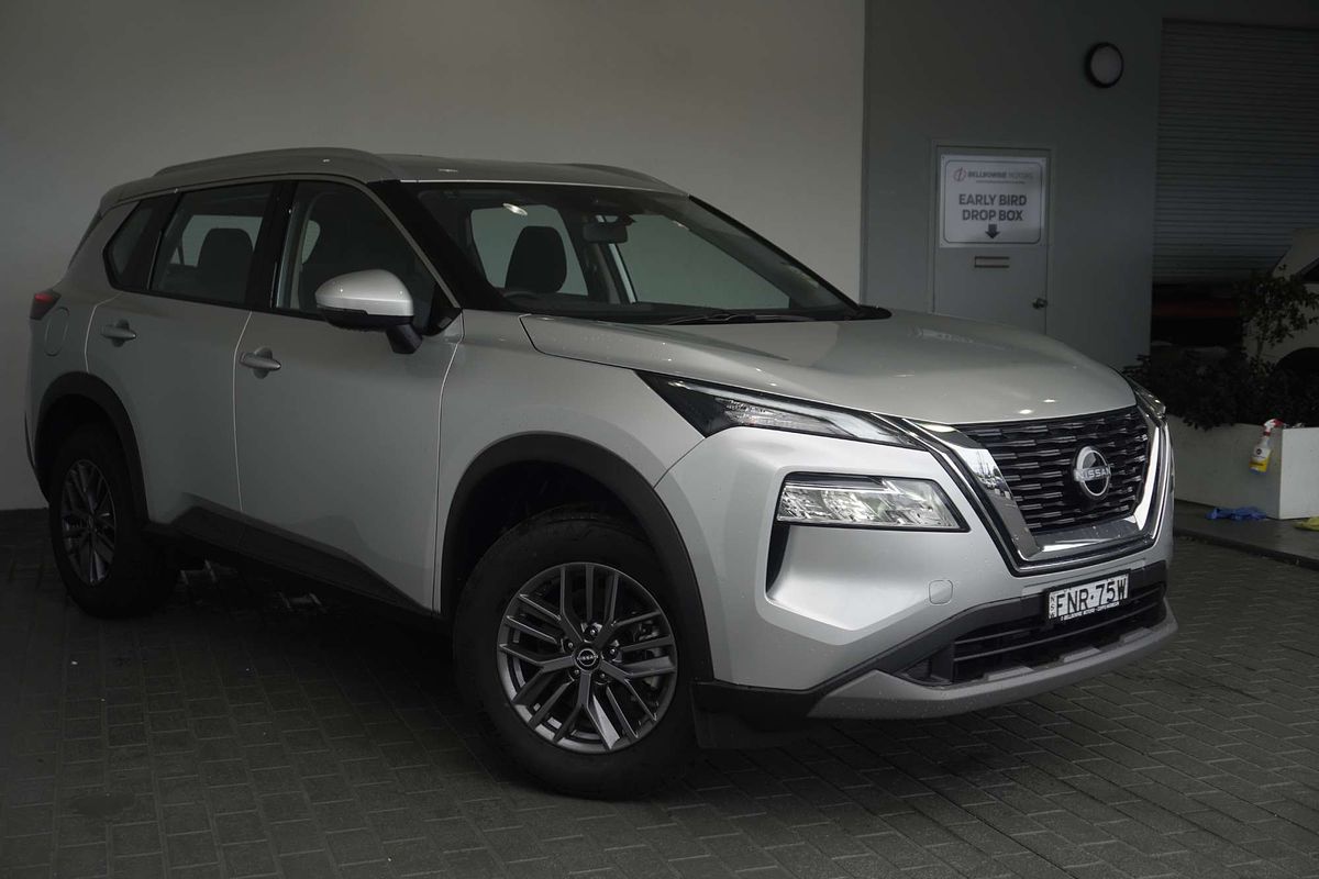 2024 Nissan X-TRAIL ST T33