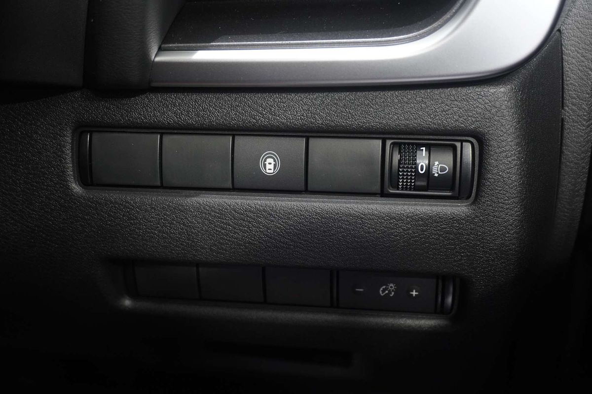 2024 Nissan X-TRAIL ST T33