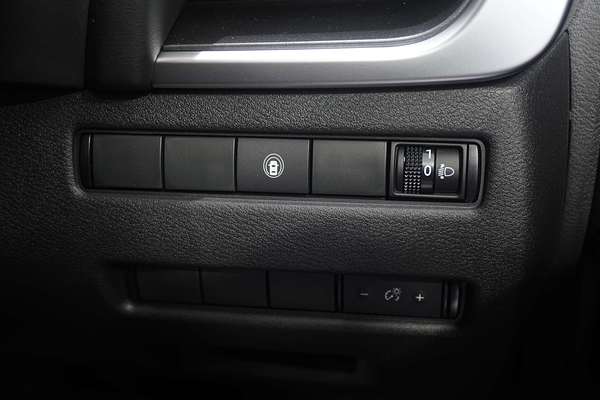 2024 Nissan X-TRAIL ST T33