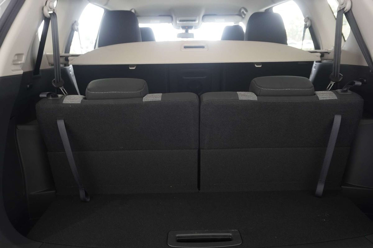 2024 Nissan X-TRAIL ST T33