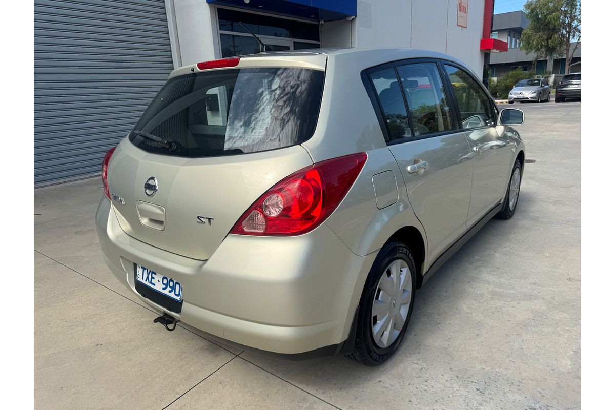 2006 Nissan Tiida ST C11