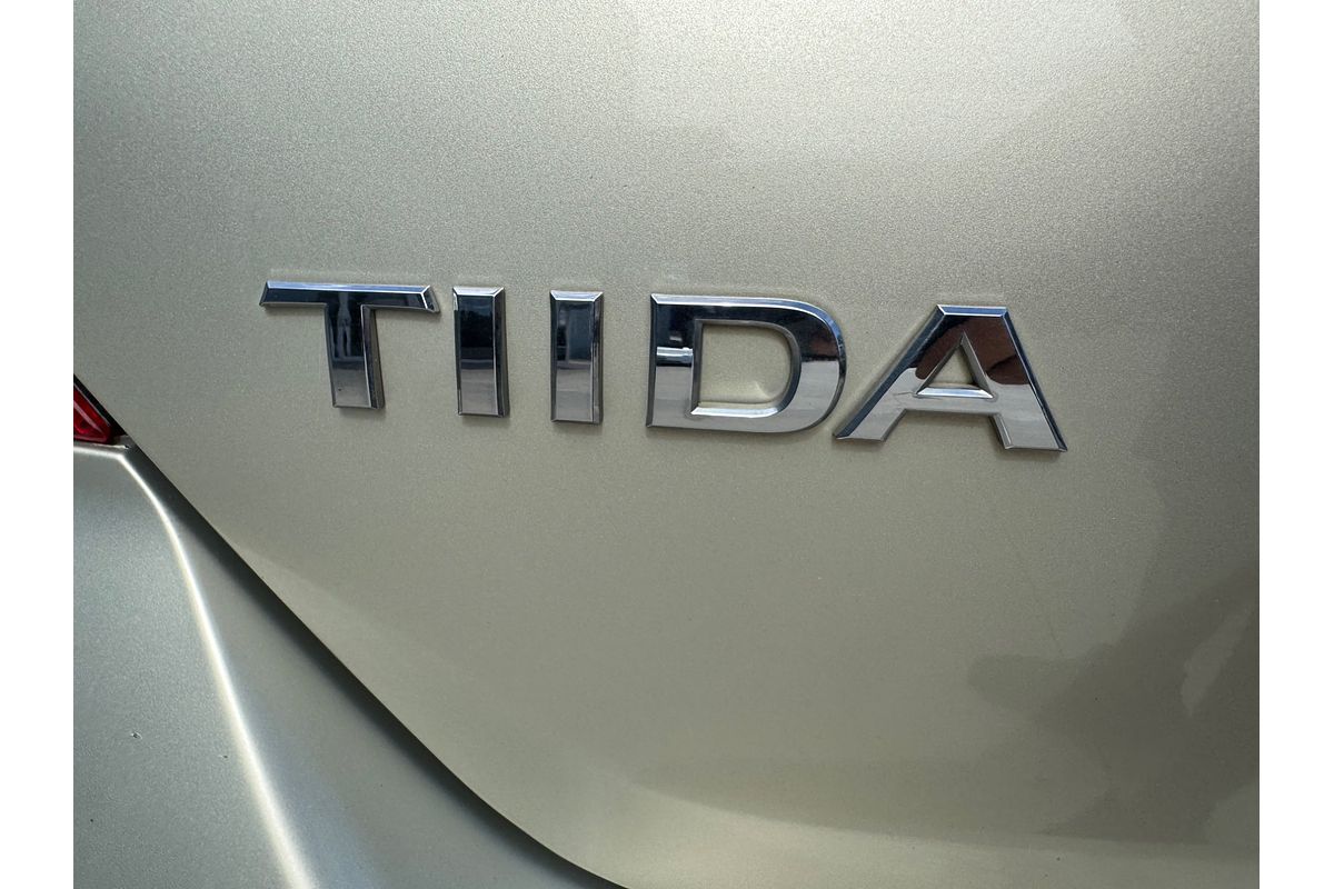 2006 Nissan Tiida ST C11