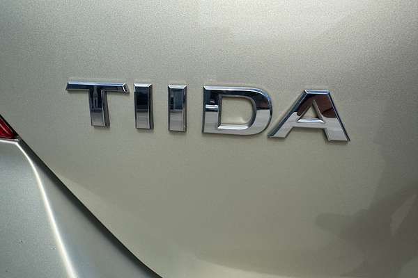 2006 Nissan Tiida ST C11