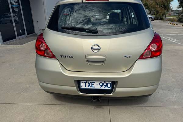 2006 Nissan Tiida ST C11