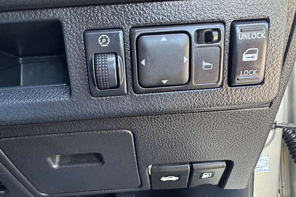 2006 Nissan Tiida ST C11