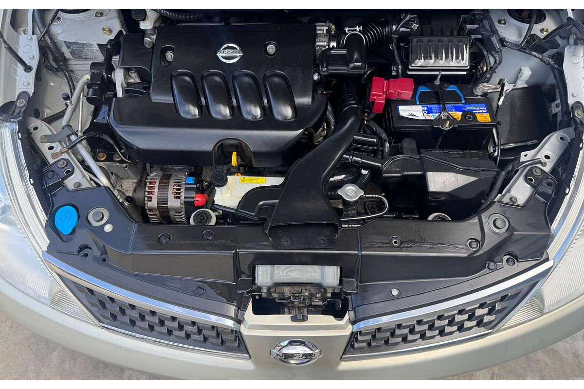 2006 Nissan Tiida ST C11