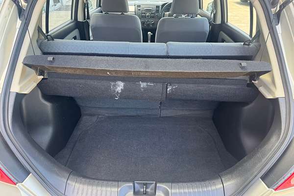 2006 Nissan Tiida ST C11
