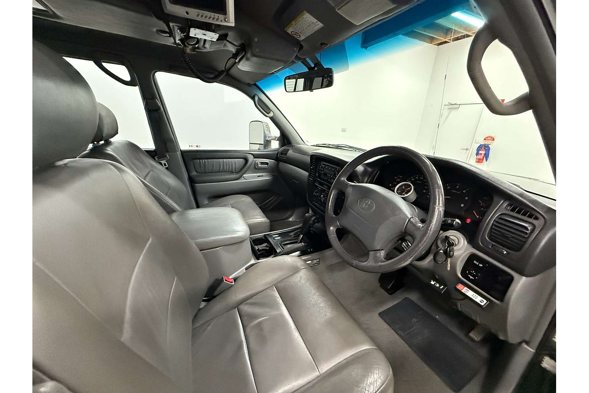 2000 Toyota Landcruiser GXL HDJ100R