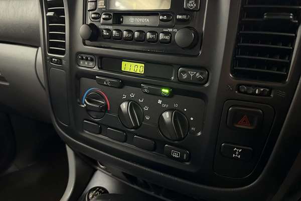 2000 Toyota Landcruiser GXL HDJ100R
