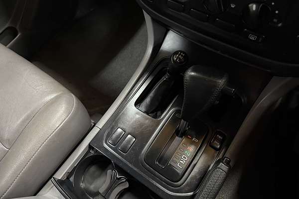 2000 Toyota Landcruiser GXL HDJ100R