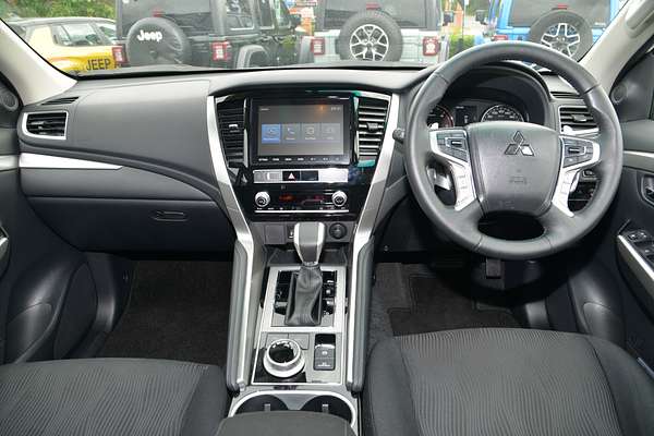 2023 Mitsubishi Pajero Sport GLX QF