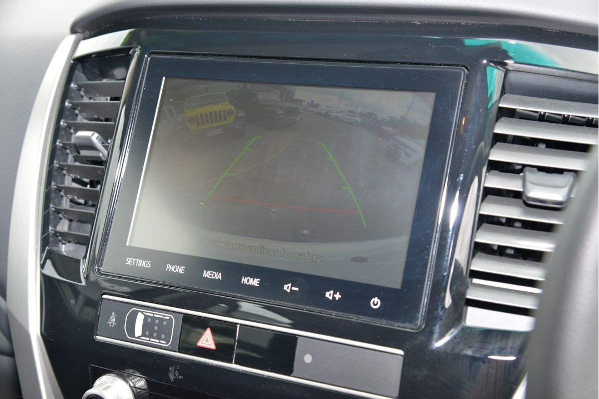 2023 Mitsubishi Pajero Sport GLX QF