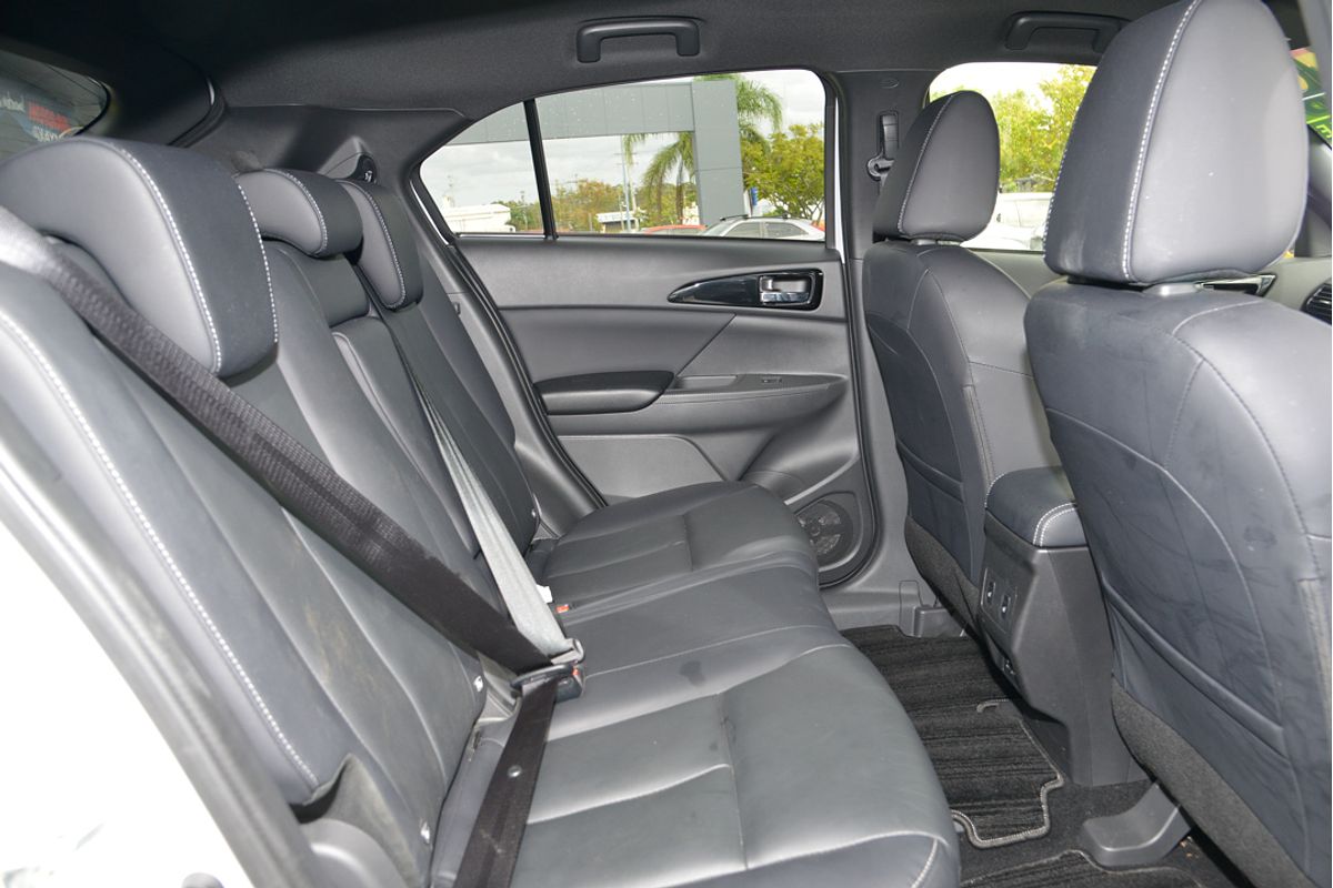 2023 Mitsubishi Eclipse Cross PHEV Exceed YB