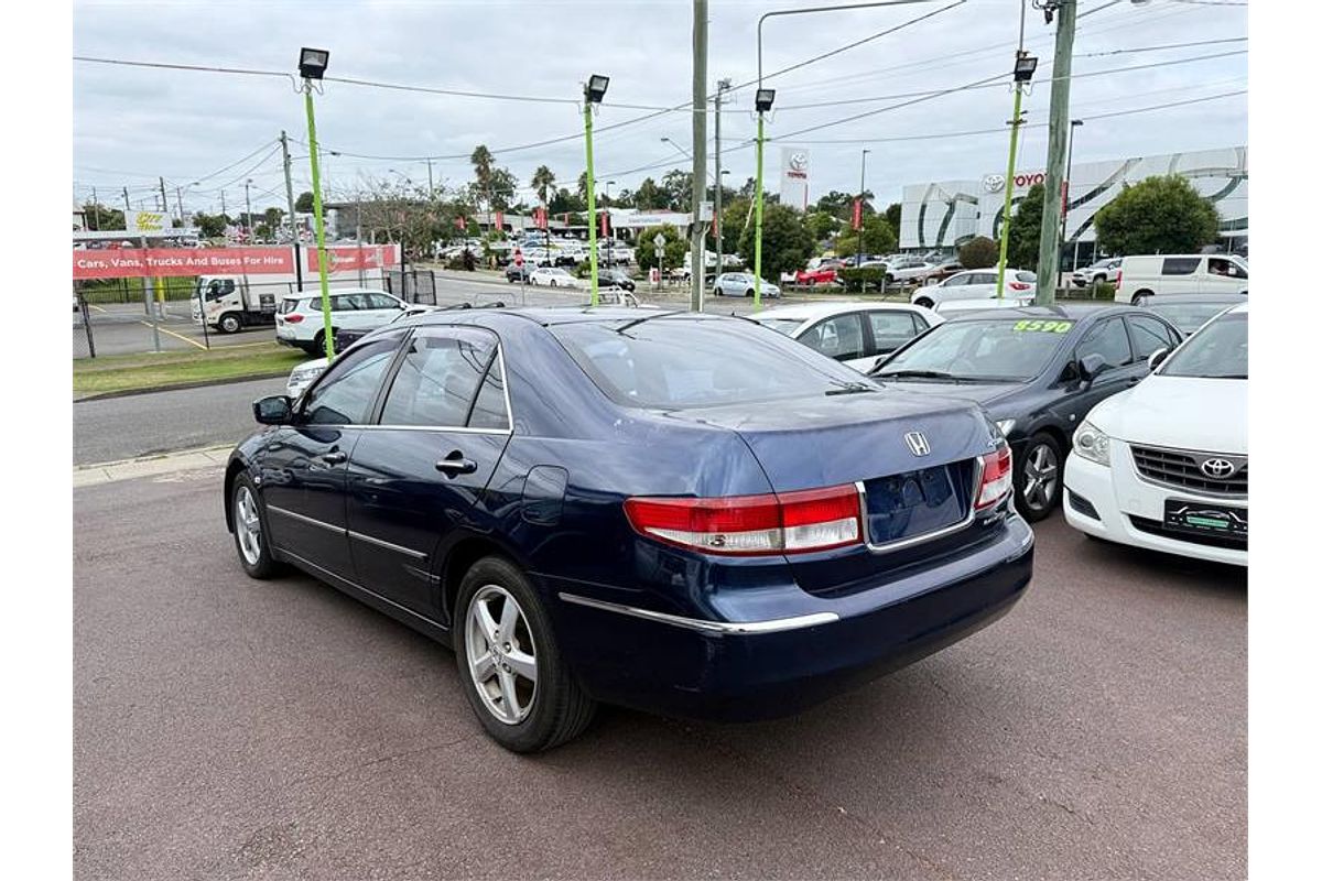 2005 Honda ACCORD VTi 40