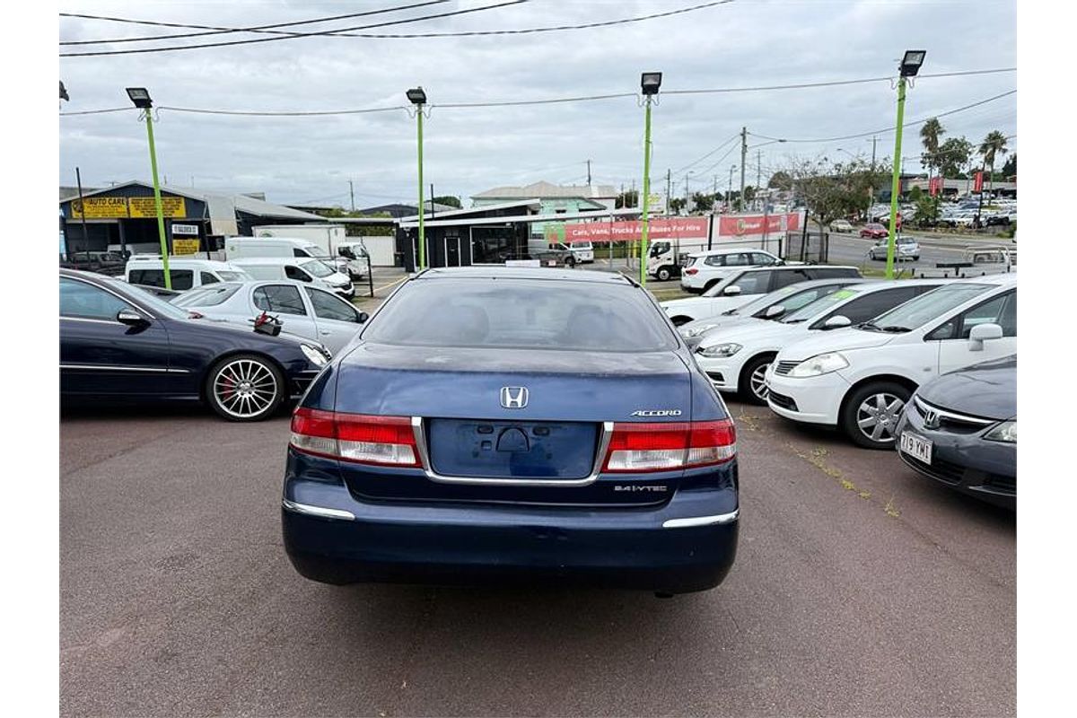 2005 Honda ACCORD VTi 40