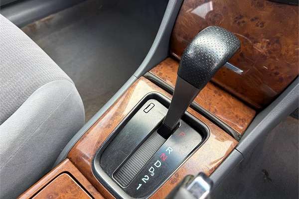 2005 Honda ACCORD VTi 40
