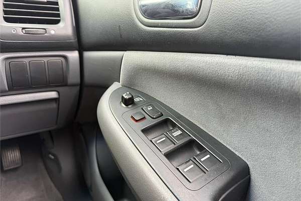 2005 Honda ACCORD VTi 40