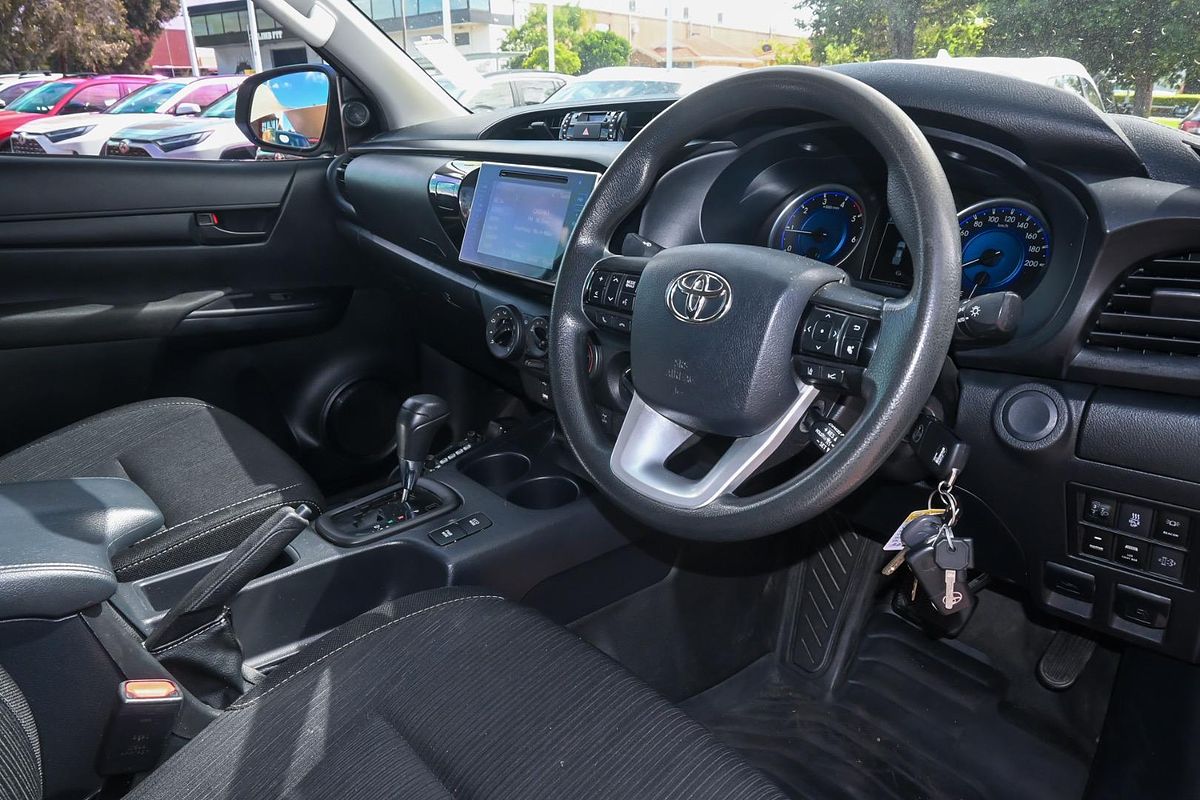 2020 Toyota Hilux SR GUN126R 4X4