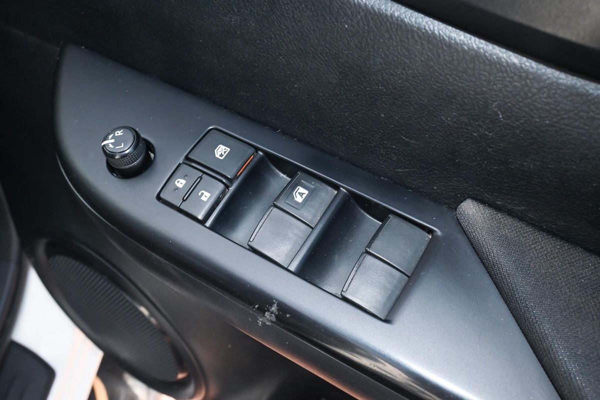2020 Toyota Hilux SR GUN126R 4X4