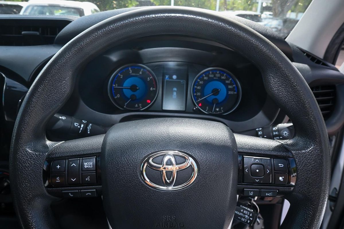 2020 Toyota Hilux SR GUN126R 4X4