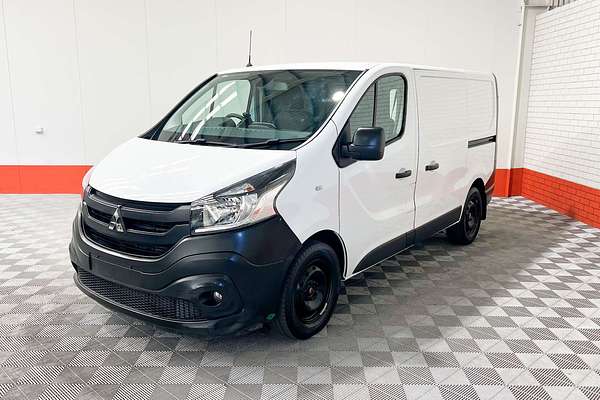 2021 Mitsubishi Express GLX SN SWB