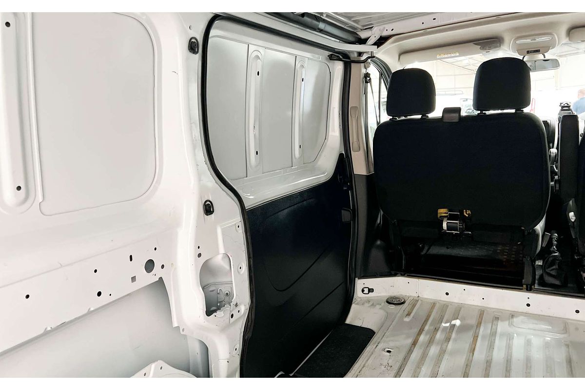 2021 Mitsubishi Express GLX SN SWB