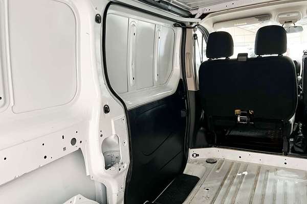 2021 Mitsubishi Express GLX SN SWB
