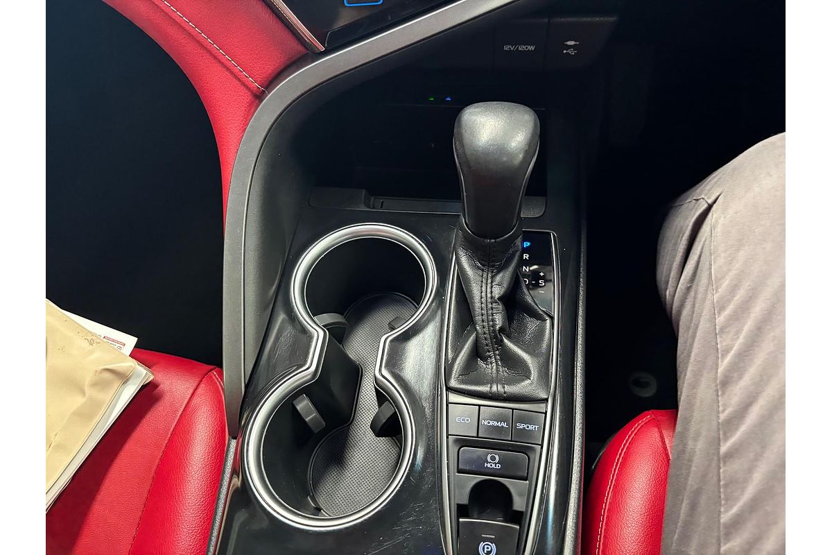 2018 Toyota Camry SX ASV70R