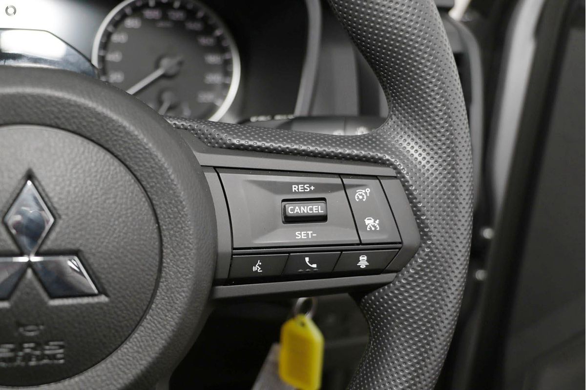 2024 Mitsubishi Triton GLX MV 4X4