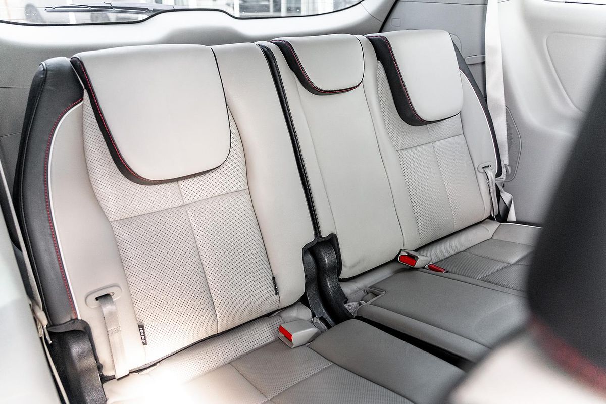 2019 Kia Carnival Platinum YP