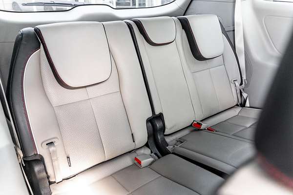2019 Kia Carnival Platinum YP