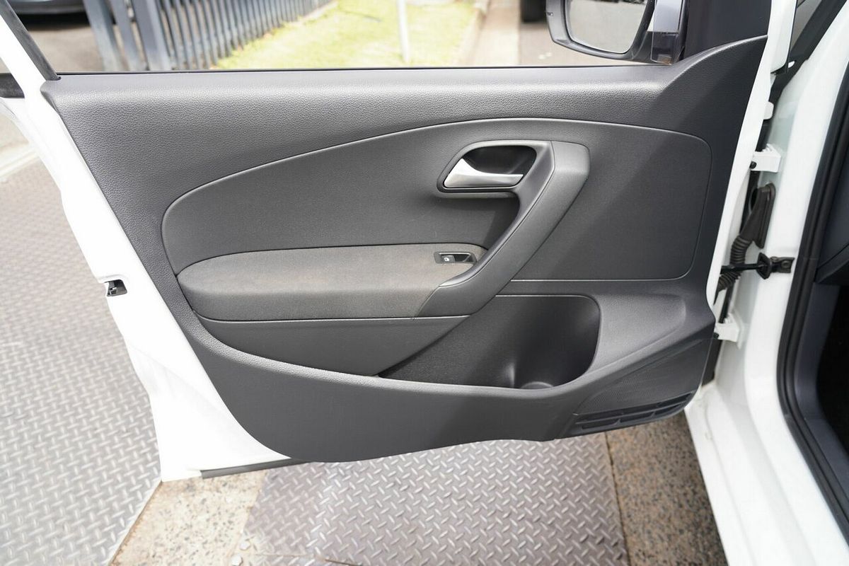 2015 Volkswagen Polo 66 TSI Trendline 6R MY16