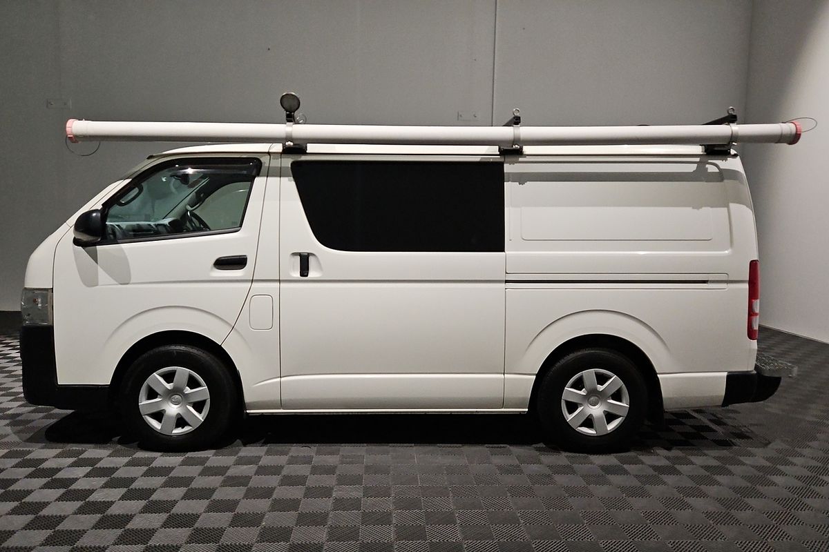 2017 Toyota Hiace KDH201R LWB