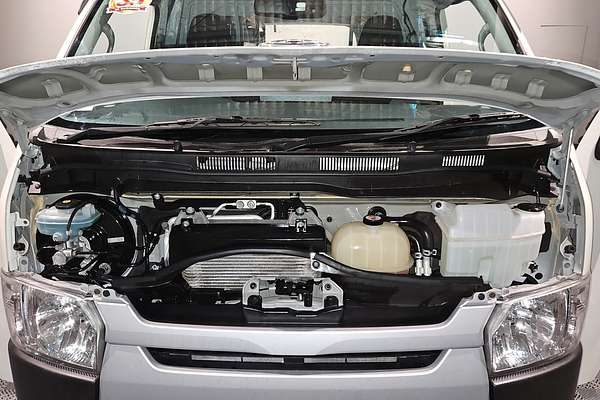 2017 Toyota Hiace KDH201R LWB