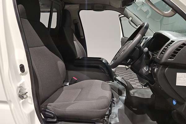 2017 Toyota Hiace KDH201R LWB